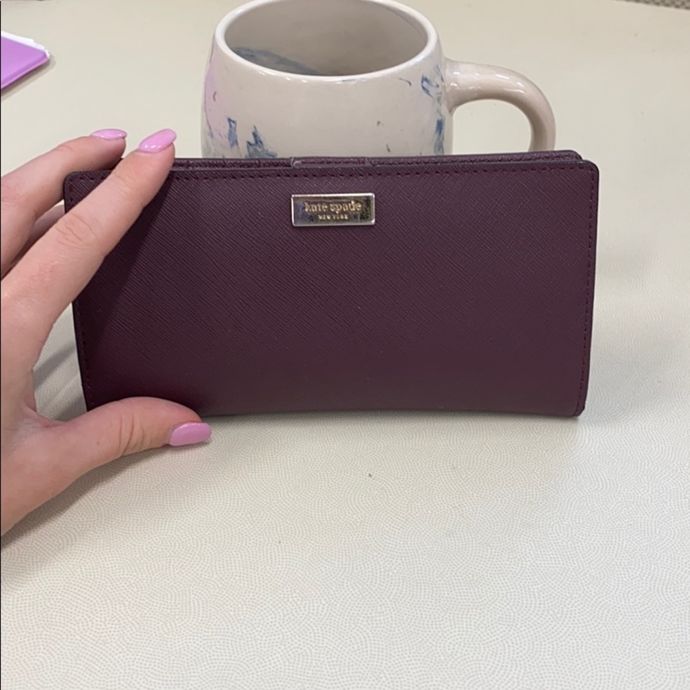 Kate spade Wallet (authentic)
